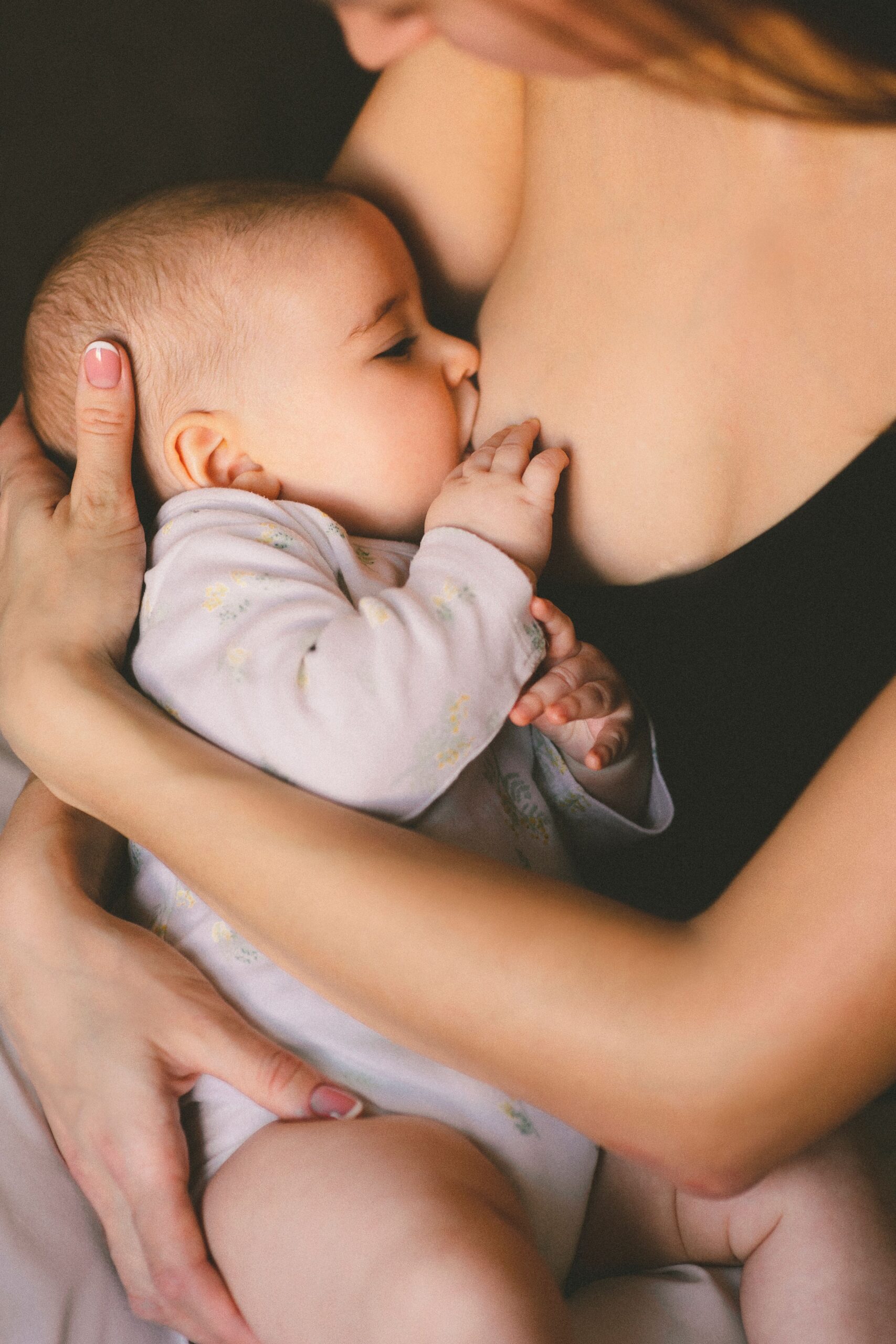 Professional breastfeeding support helping new parents in Tampa Bay